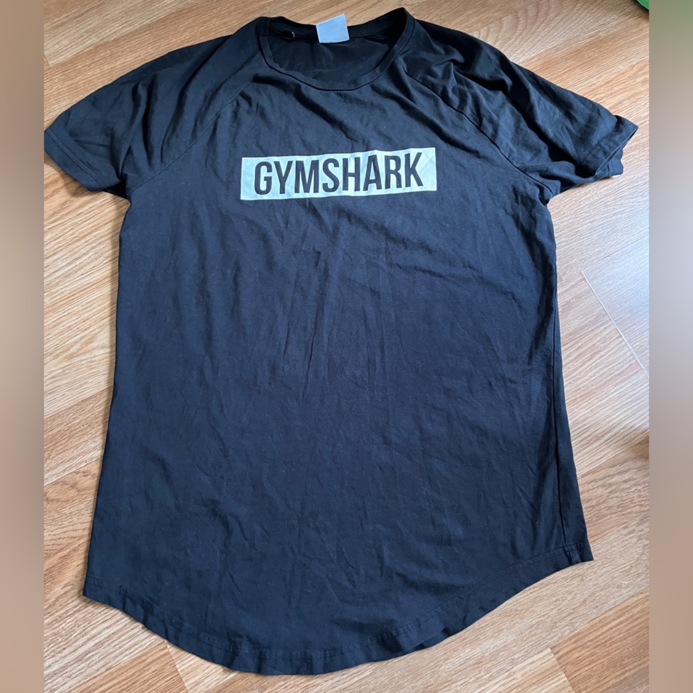 NWOT gymshark tee